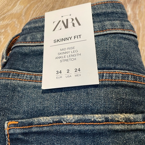 Women’s Zara denim jeans - Picture 2 of 4
